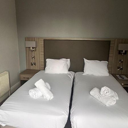 דרויטוויץ' St Andrews Town Hotel מראה חיצוני תמונה