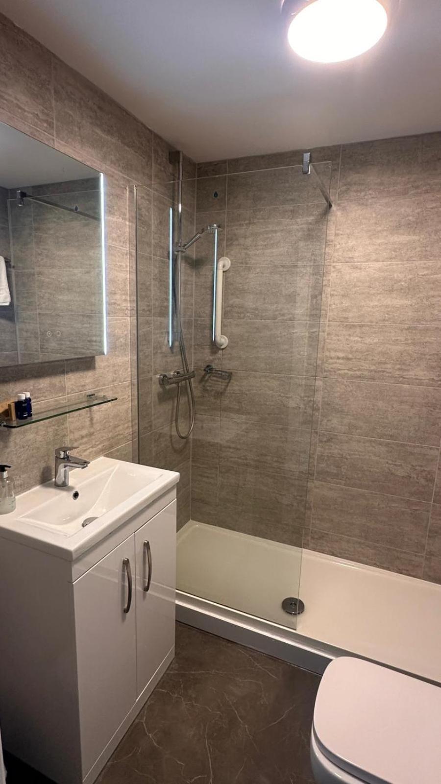 דרויטוויץ' St Andrews Town Hotel מראה חיצוני תמונה